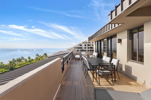 251 Crandon Blvd 210, Key Biscayne, FL 33149
