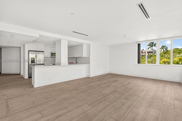 251 Crandon Blvd 210, Key Biscayne, FL 33149