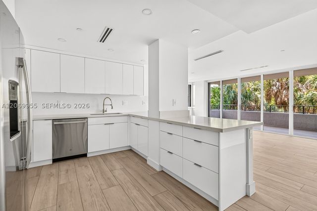 251 Crandon Blvd 210, Key Biscayne, FL 33149