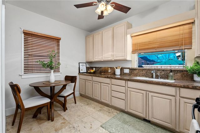 2820 E Colorado Street, Long Beach, CA 90814