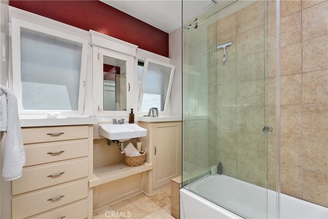 2820 E Colorado Street, Long Beach, CA 90814