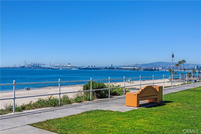 2820 E Colorado Street, Long Beach, CA 90814