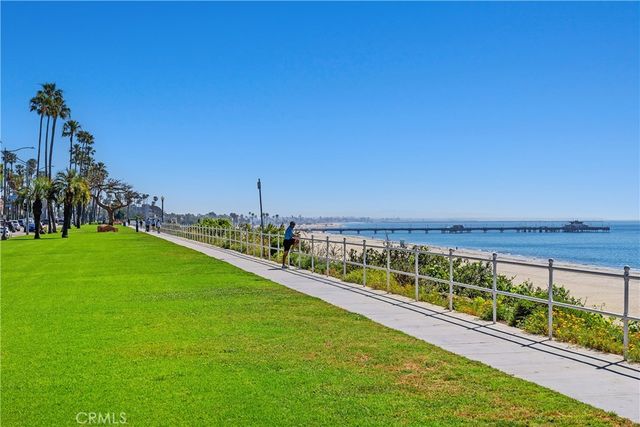 2820 E Colorado Street, Long Beach, CA 90814