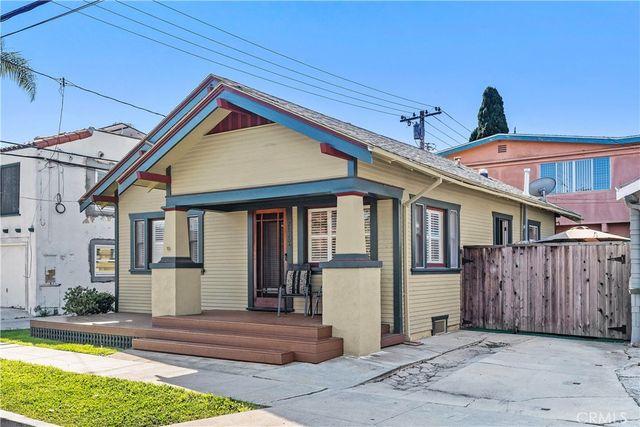 2820 E Colorado Street, Long Beach, CA 90814