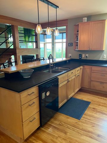 335 Valley View Drive, Addison, VT 05491
