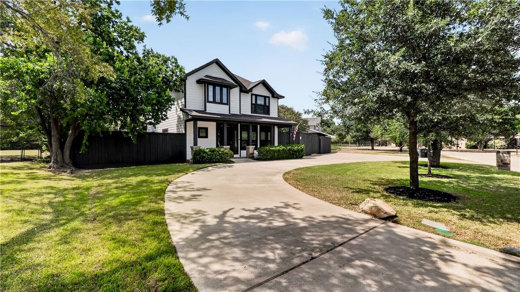 210 Rosemary Lane, College Station, TX 77840 — photo 2