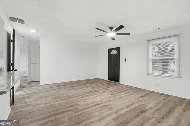 2160 Dowdell Drive, Atlanta, GA 30341