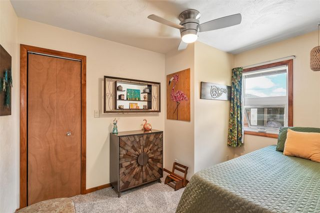 805 N J Street, Indianola, IA 50125