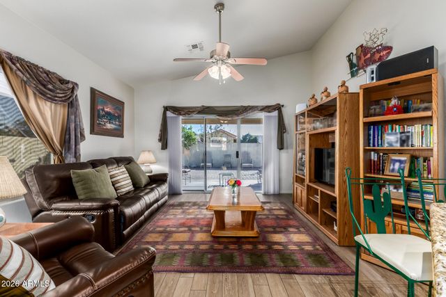 891 W TREMAINE Avenue, Gilbert, AZ 85233