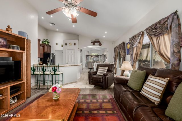 891 W TREMAINE Avenue, Gilbert, AZ 85233