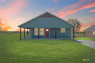 219 Thomas Street, Rogers, TX 76569