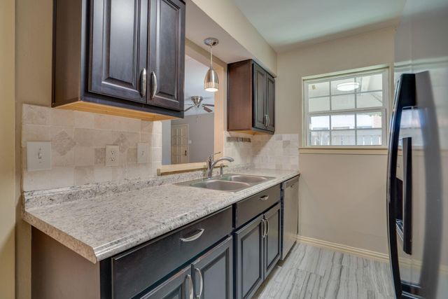 2809 Lineville Drive 105, Farmers Branch, TX 75234