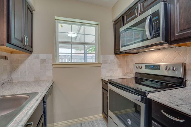 2809 Lineville Drive 105, Farmers Branch, TX 75234