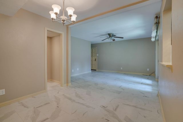 2809 Lineville Drive 105, Farmers Branch, TX 75234