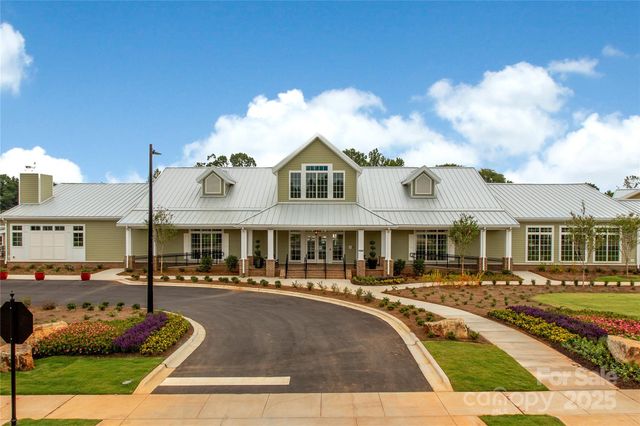 4225 Honey Locust Drive, Charlotte, NC 28215