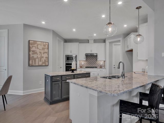 4225 Honey Locust Drive, Charlotte, NC 28215