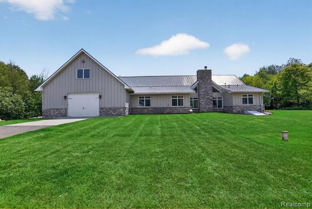 10500 W Grand River Road, Fowlerville, MI 48836