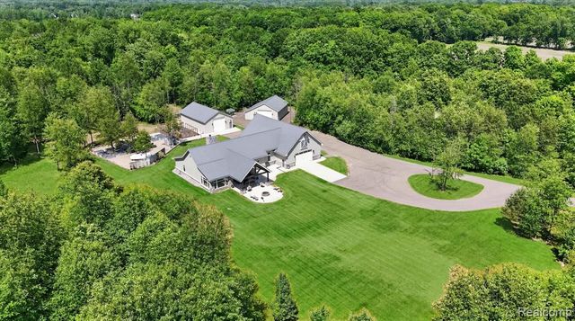 10500 W Grand River Road, Fowlerville, MI 48836