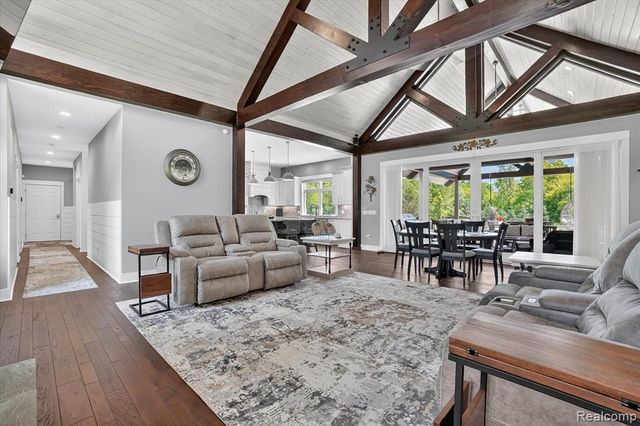 10500 W Grand River Road, Fowlerville, MI 48836