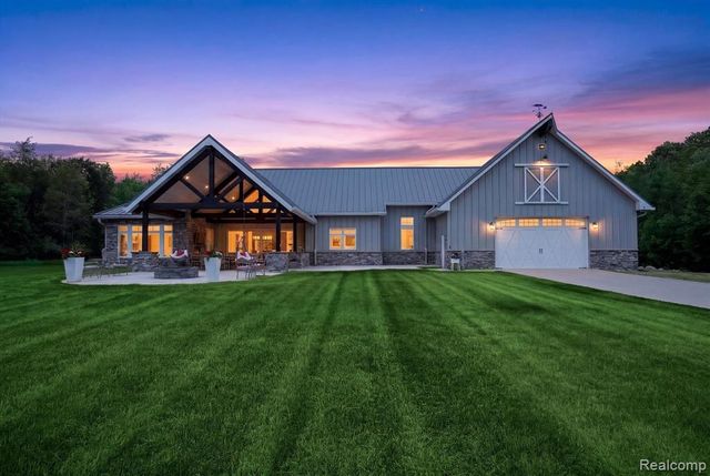 10500 W Grand River Road, Fowlerville, MI 48836