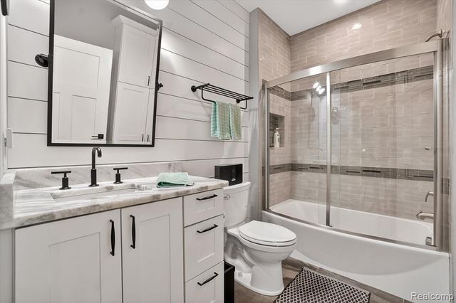 10500 W Grand River Road, Fowlerville, MI 48836
