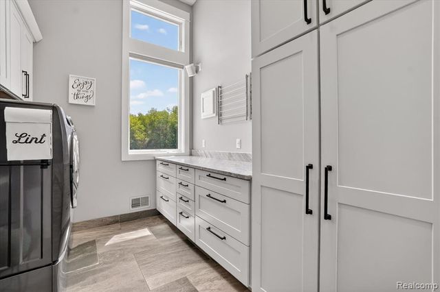 10500 W Grand River Road, Fowlerville, MI 48836