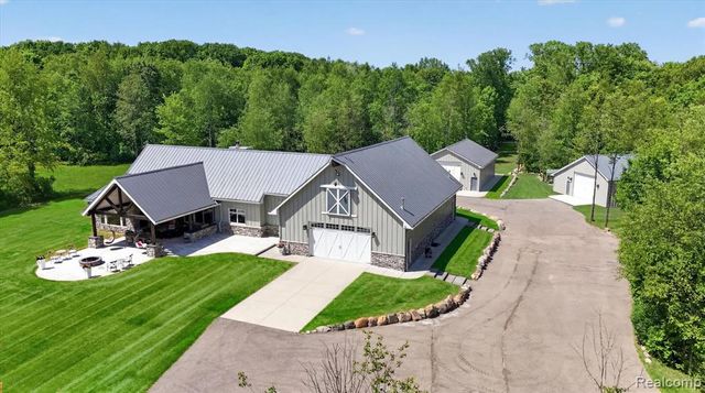 10500 W Grand River Road, Fowlerville, MI 48836