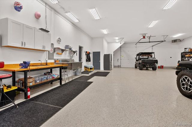 10500 W Grand River Road, Fowlerville, MI 48836