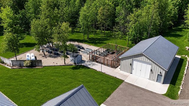 10500 W Grand River Road, Fowlerville, MI 48836