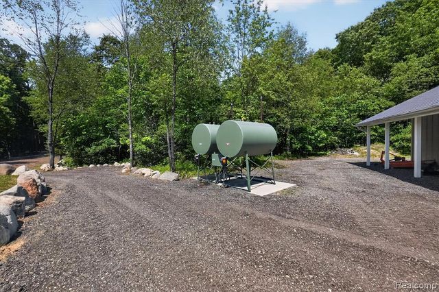 10500 W Grand River Road, Fowlerville, MI 48836