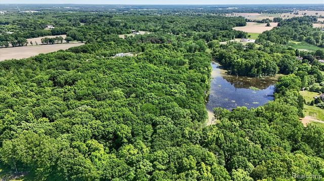 10500 W Grand River Road, Fowlerville, MI 48836