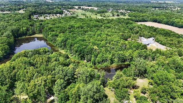 10500 W Grand River Road, Fowlerville, MI 48836