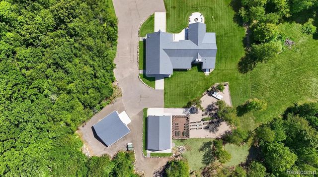 10500 W Grand River Road, Fowlerville, MI 48836