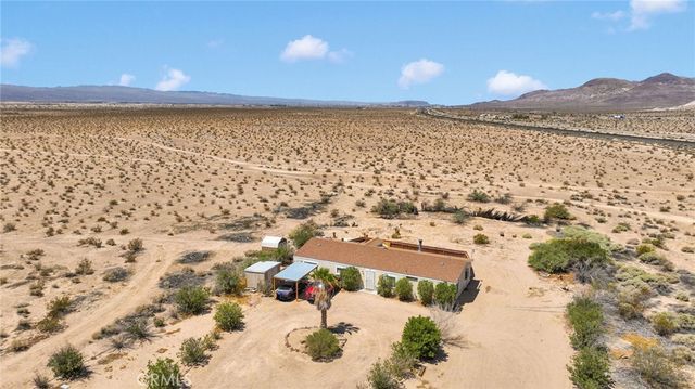 37132 Coyote Lake Rd, Newberry Springs, CA 92398