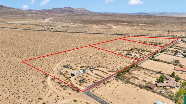 37132 Coyote Lake Rd, Newberry Springs, CA 92398