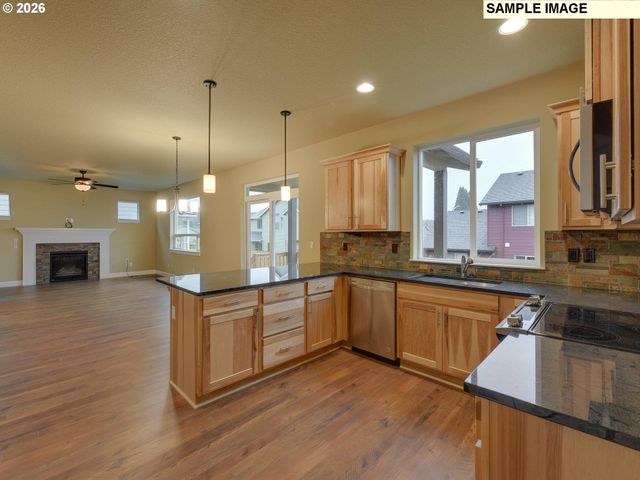 757 Ne ALDERWOOD Dr 87, Estacada, OR 97023