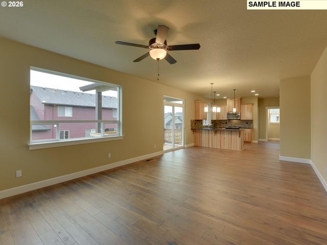 757 Ne ALDERWOOD Dr 87, Estacada, OR 97023