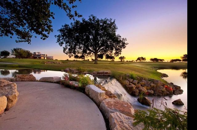 1437 April Meadows LOOP, Georgetown, TX 78626