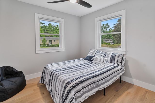 5 Patricia Place, Essex, VT 05452
