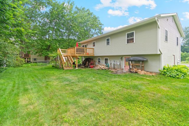 5 Patricia Place, Essex, VT 05452