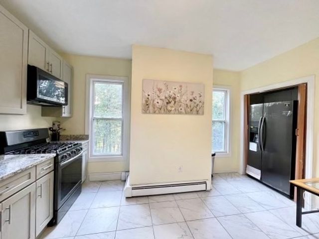 11A Bowdoin Avenue 2B, Boston, MA 02121