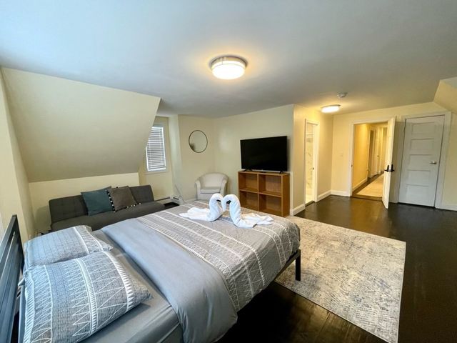 11A Bowdoin Avenue 2B, Boston, MA 02121