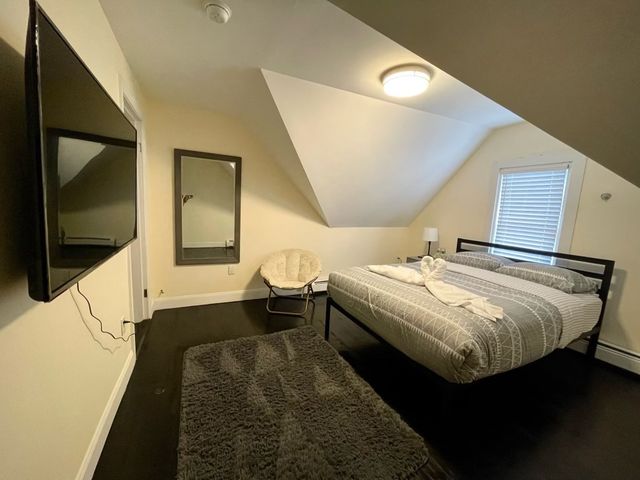 11A Bowdoin Avenue 2B, Boston, MA 02121