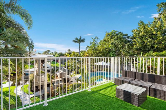 2531 Key Largo Ln, Fort Lauderdale, FL 33312