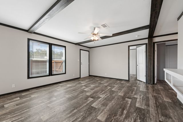 817 Thicket Trail, Granbury, TX 76048