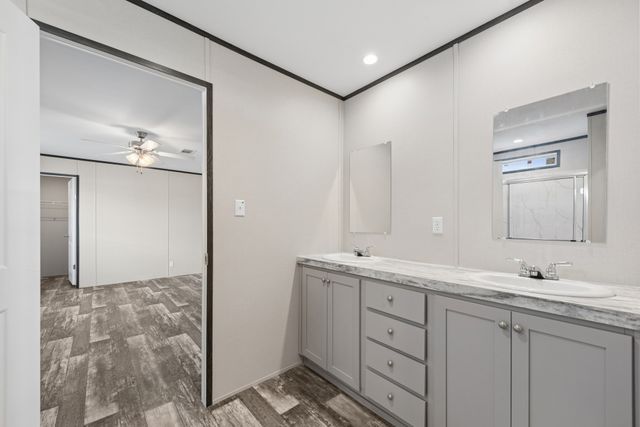 817 Thicket Trail, Granbury, TX 76048