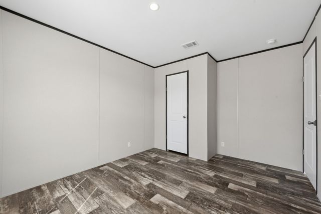 817 Thicket Trail, Granbury, TX 76048