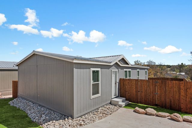 817 Thicket Trail, Granbury, TX 76048