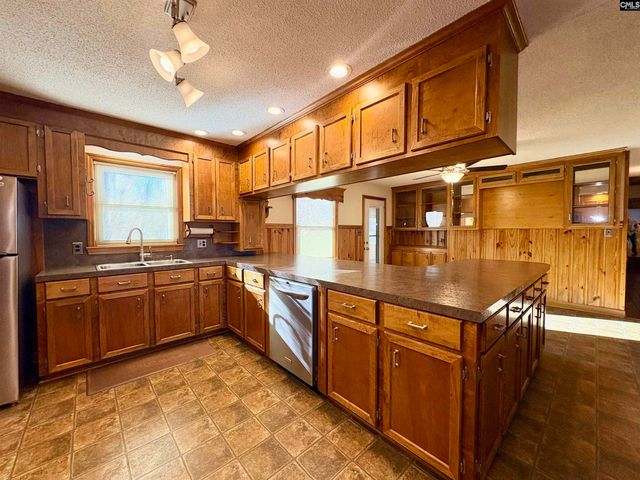 6511 Augusta Hwy, Leesville, SC 29070