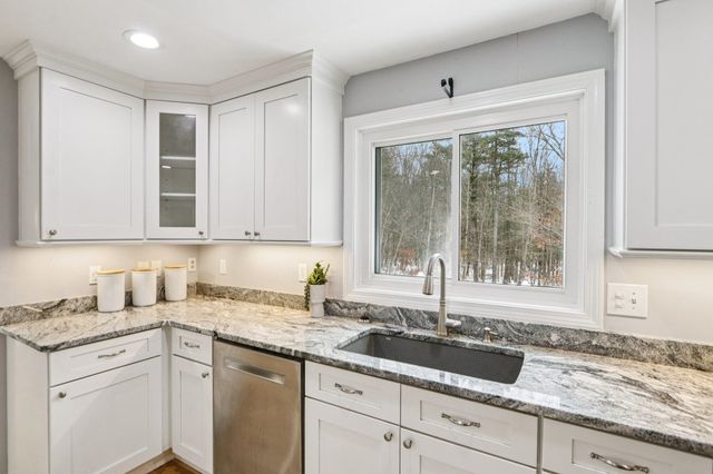 3 Highlander Drive, North Hampton, NH 03862